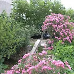 Beachfront House With Garden And Two Terraces Casa vacanze