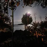 Casa vacanze Beachfront House With Garden And Two Terraces Tisno