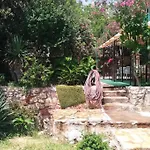 Beachfront House With Garden And Two Terraces Casa vacanze
