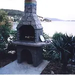 Beachfront House With Garden And Two Terraces Casa vacanze *