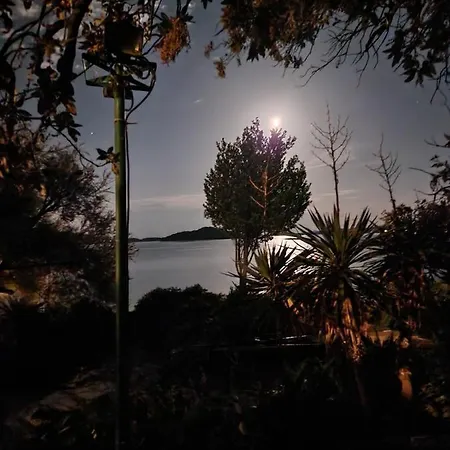 펜션 Beachfront House With Garden And Two Terraces 티스노