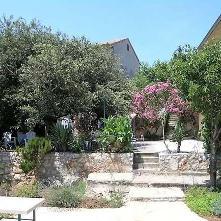 Holiday home Beachfront House With Garden And Two Terraces Tisno