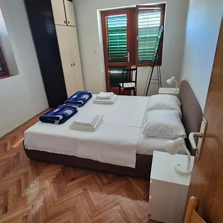 Beachfront House With Garden And Two Terraces *