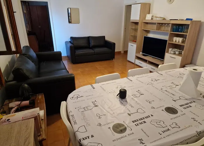 Beachfront House With Garden And Two Terraces Casa de Férias *