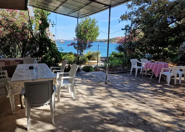 Beachfront House With Garden And Two Terraces *