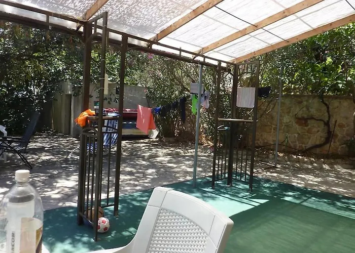 Beachfront House With Garden And Two Terraces Casa de Férias Tisno