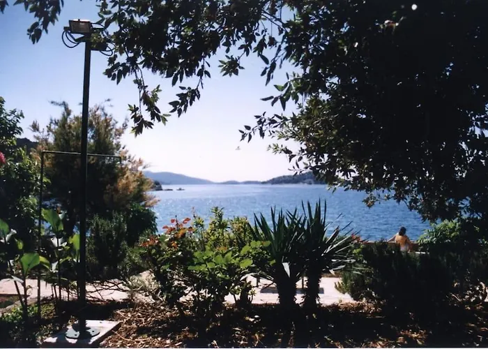 Beachfront House With Garden And Two Terraces