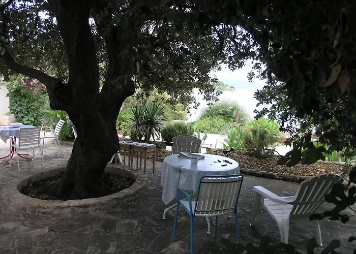 Beachfront House With Garden And Two Terraces * Tisno